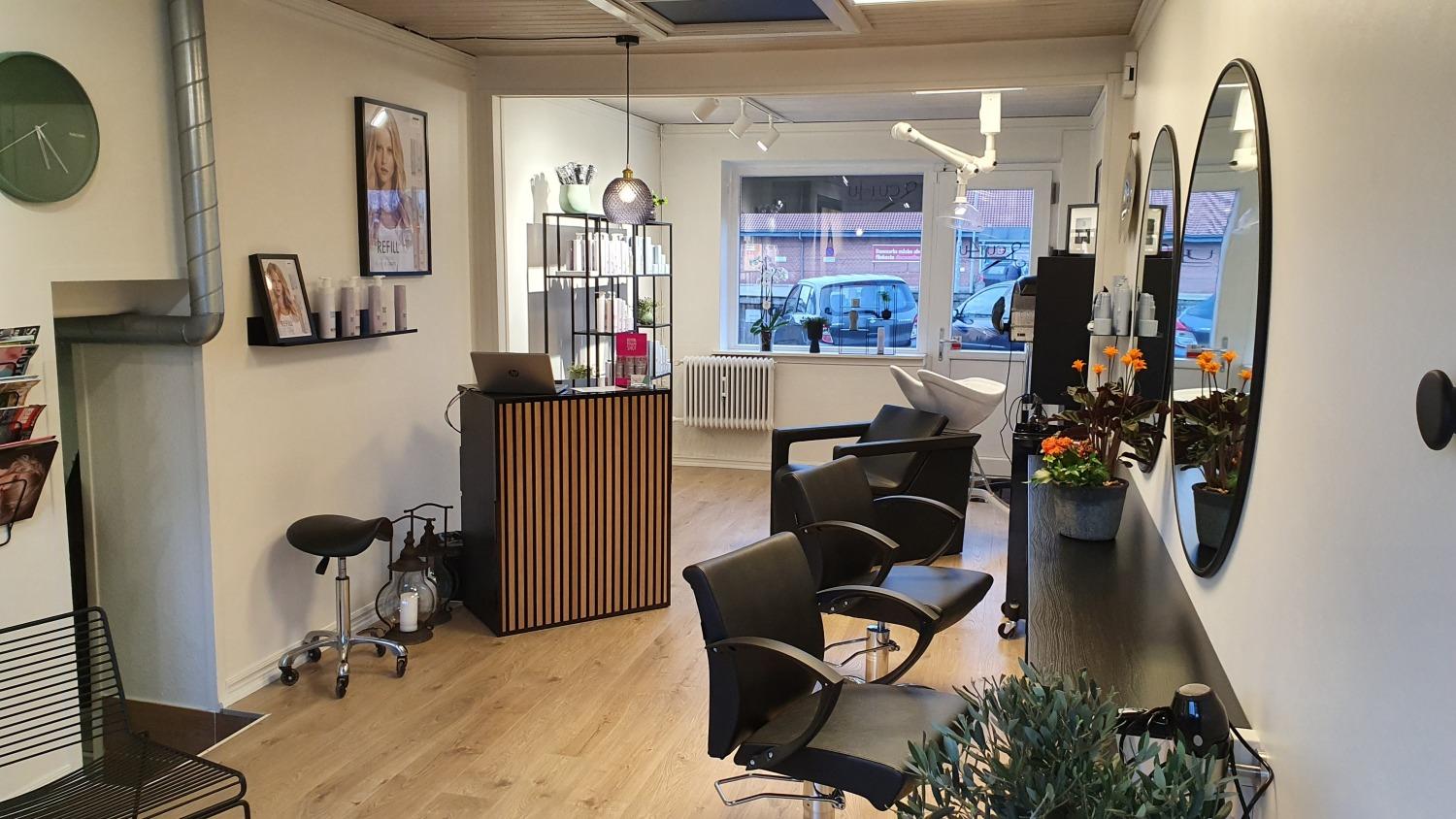 Cut4U/Ved Michelle Stenholt